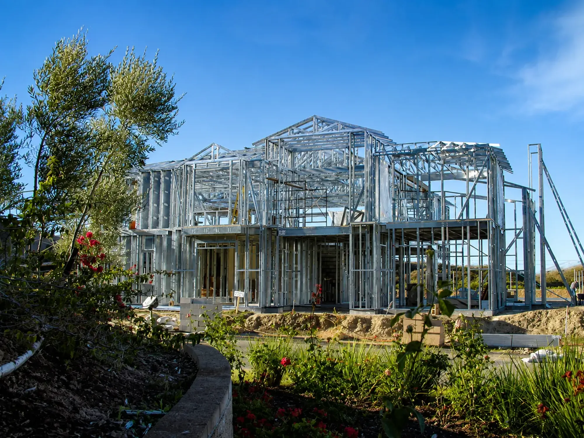Custom residence framed with cold-formed steel